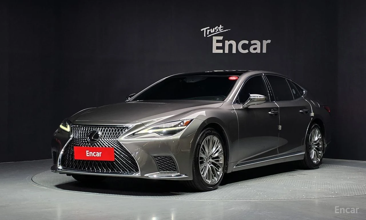 Lexus LS