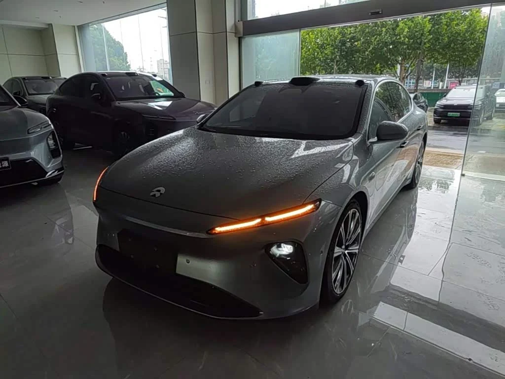 NIO ET7