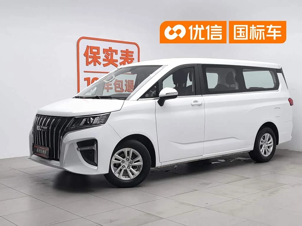 BAIC M7