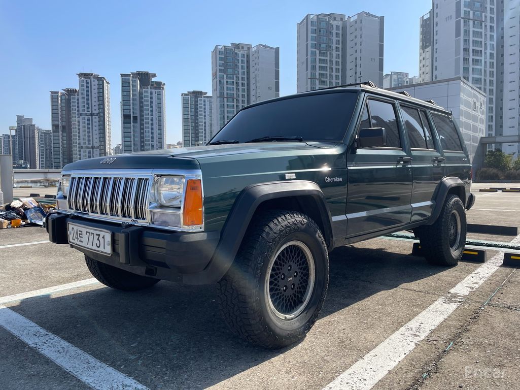 Jeep Cherokee