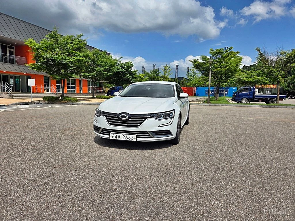 Renault SM6