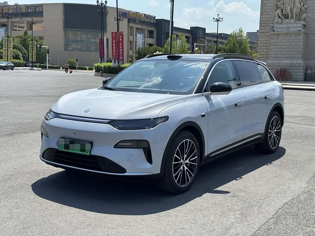 Leapmotor C11
