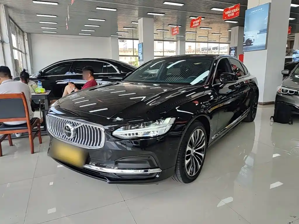 Volvo S90