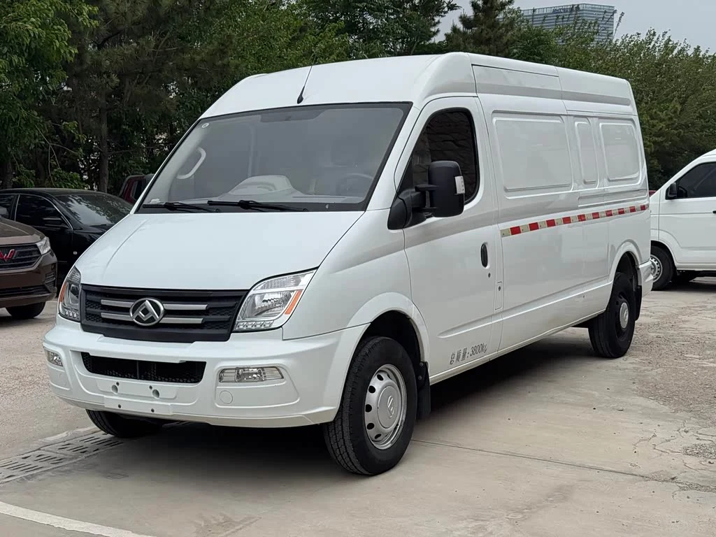 Maxus V80