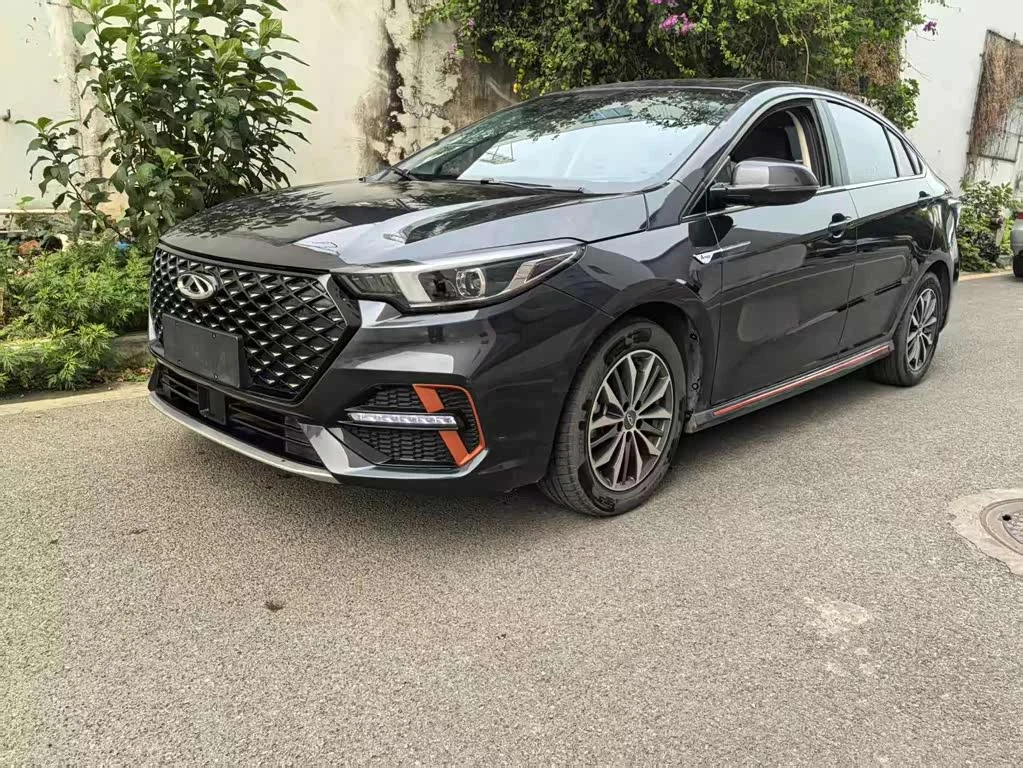Chery 5 PLUS