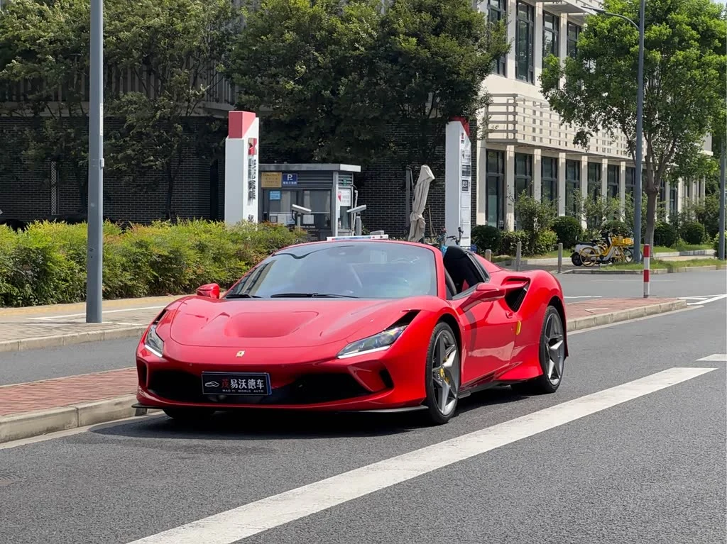 Ferrari F8