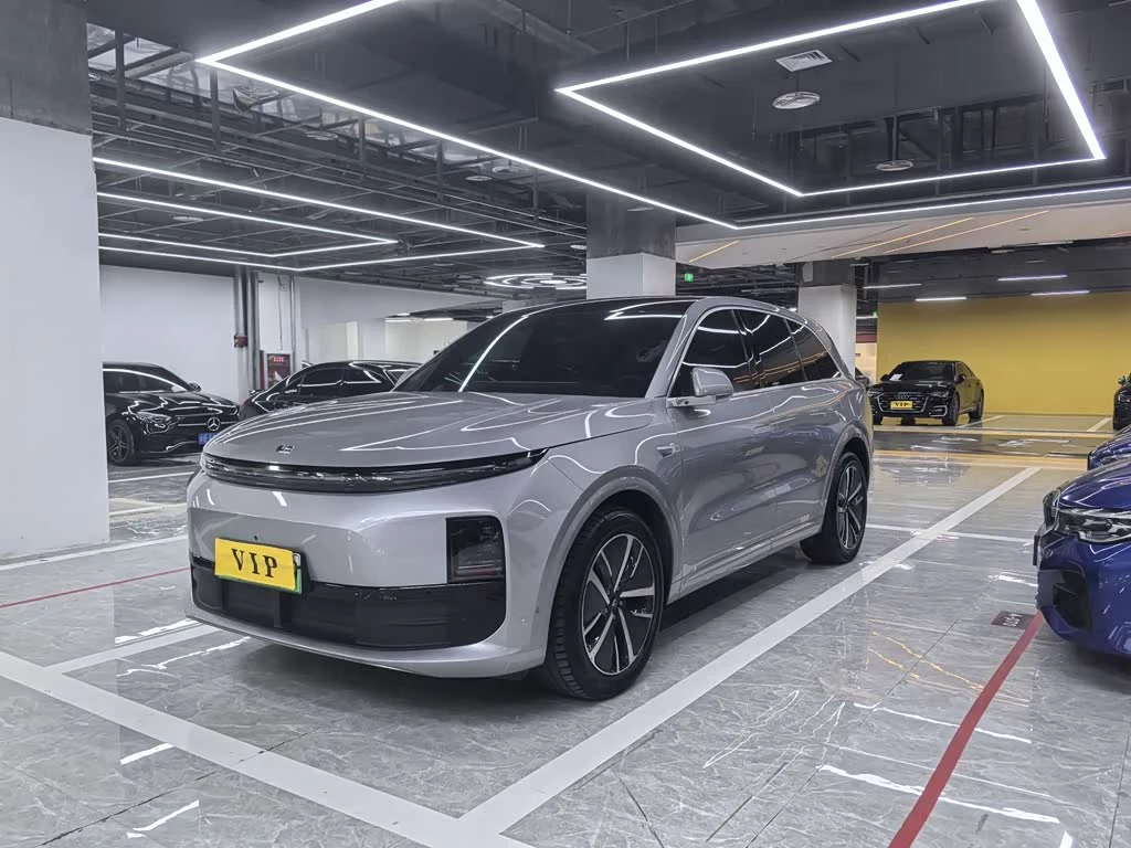 Li Auto L6