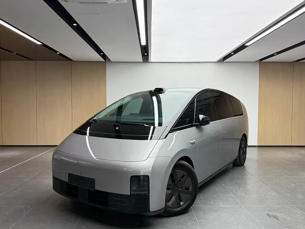 Li Auto MEGA