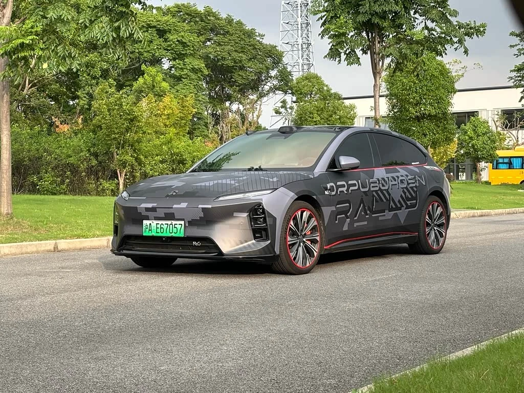 NIO ET5T