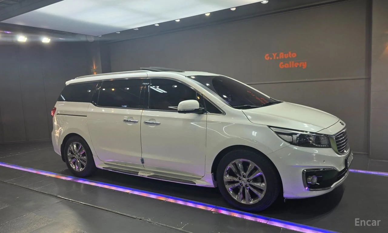 Kia Carnival