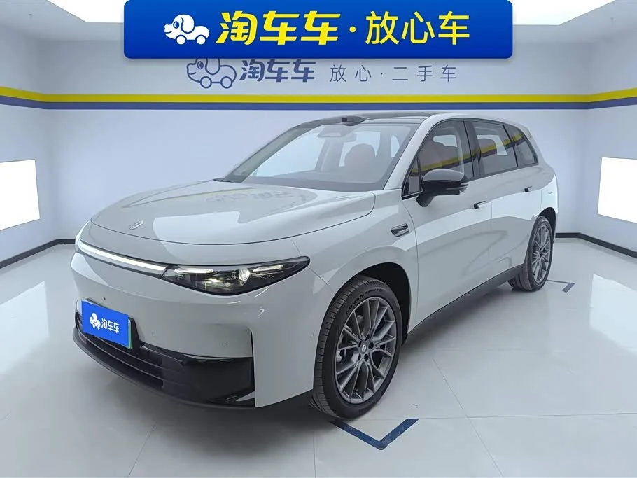Leapmotor C10