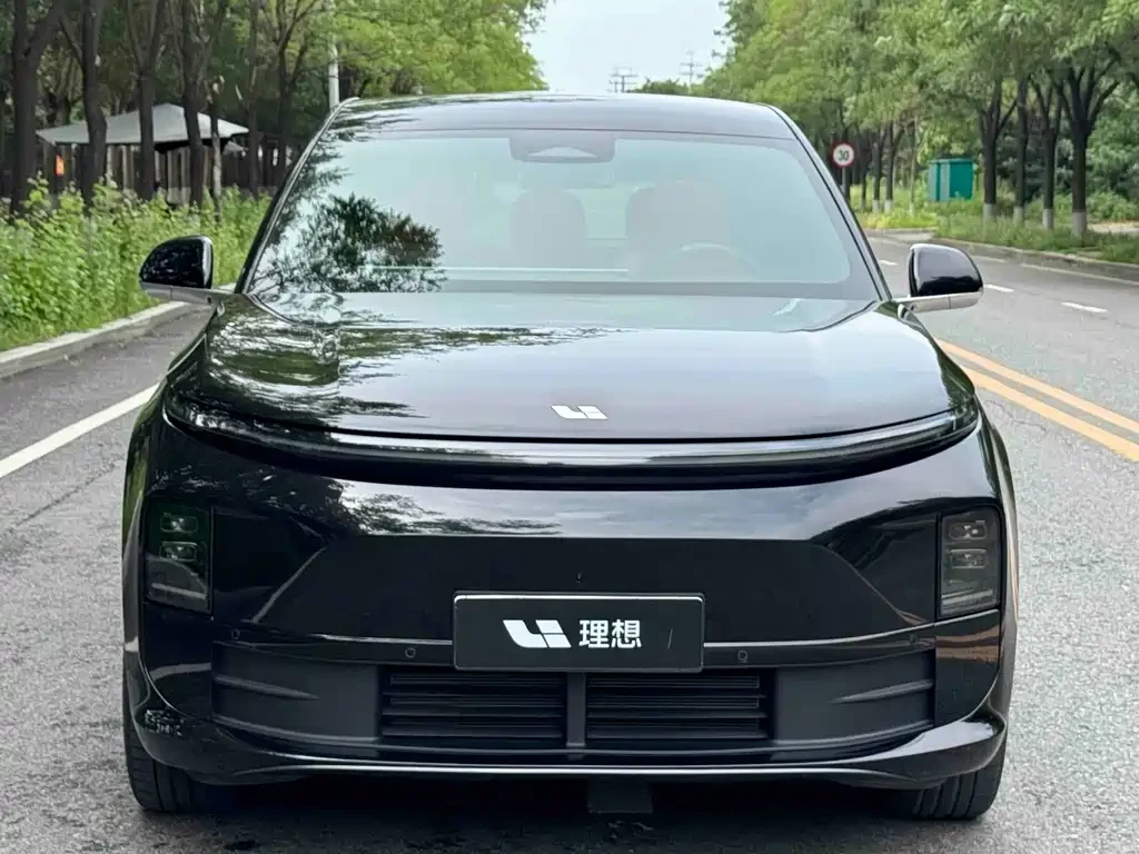 Li Auto L6