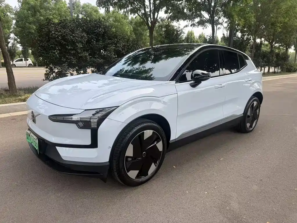 Volvo EX30
