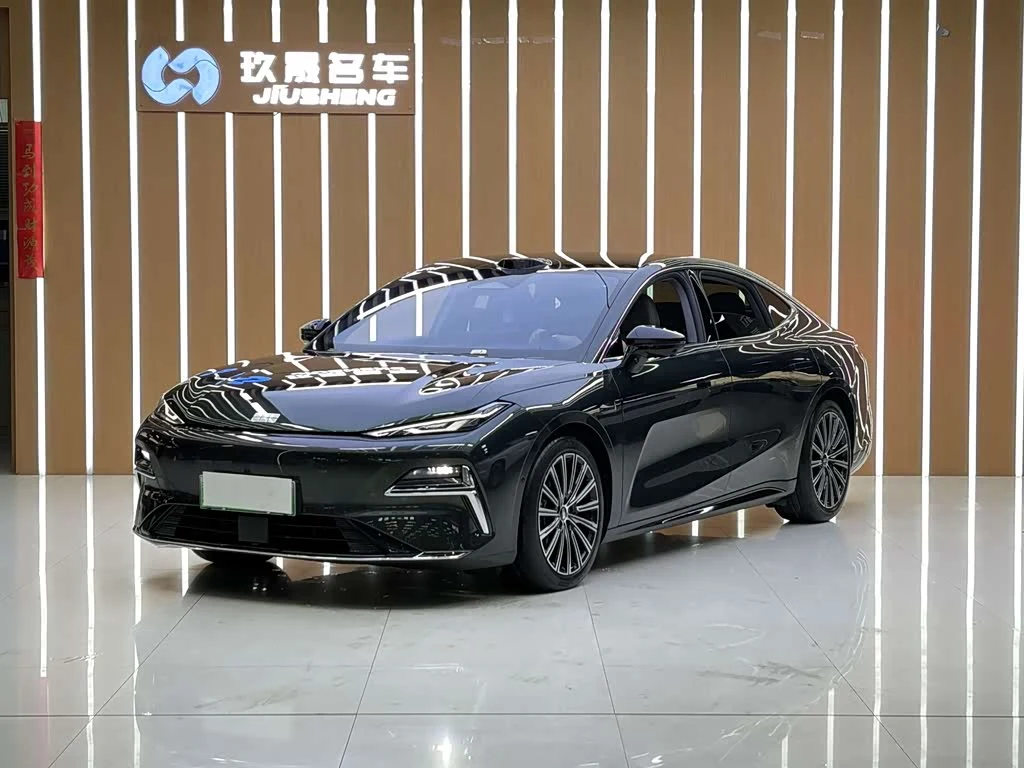 Geely Galaxy Starshine 8