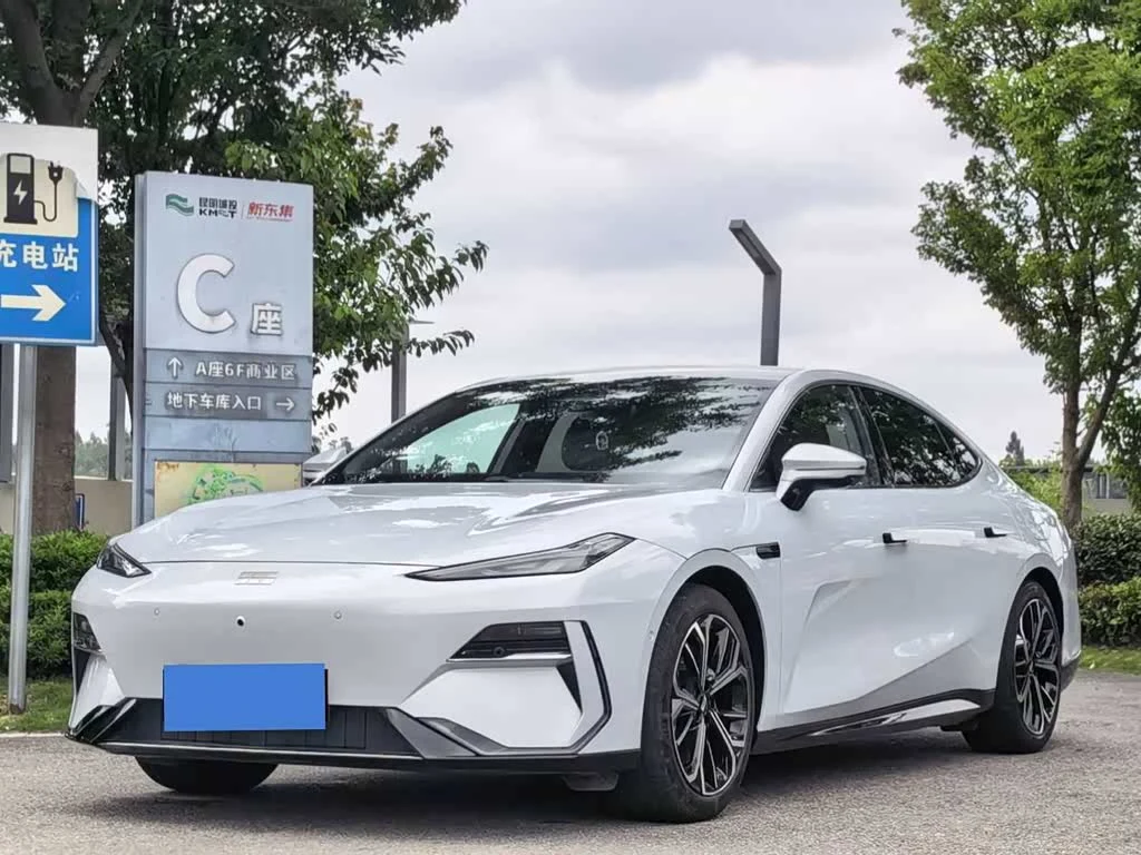 Geely Galaxy Galaxy E8
