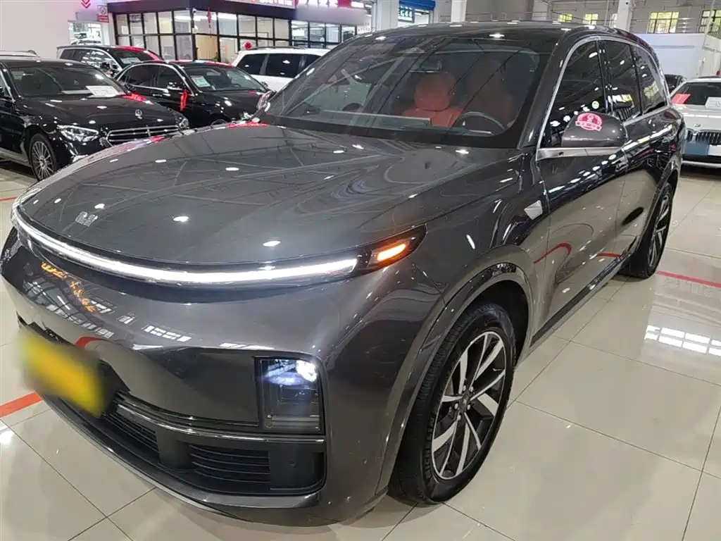 Li Auto L8