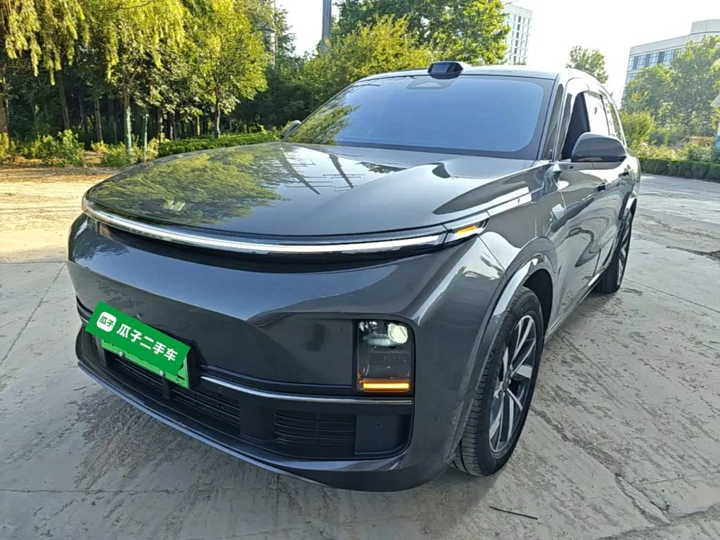 Li Auto L8