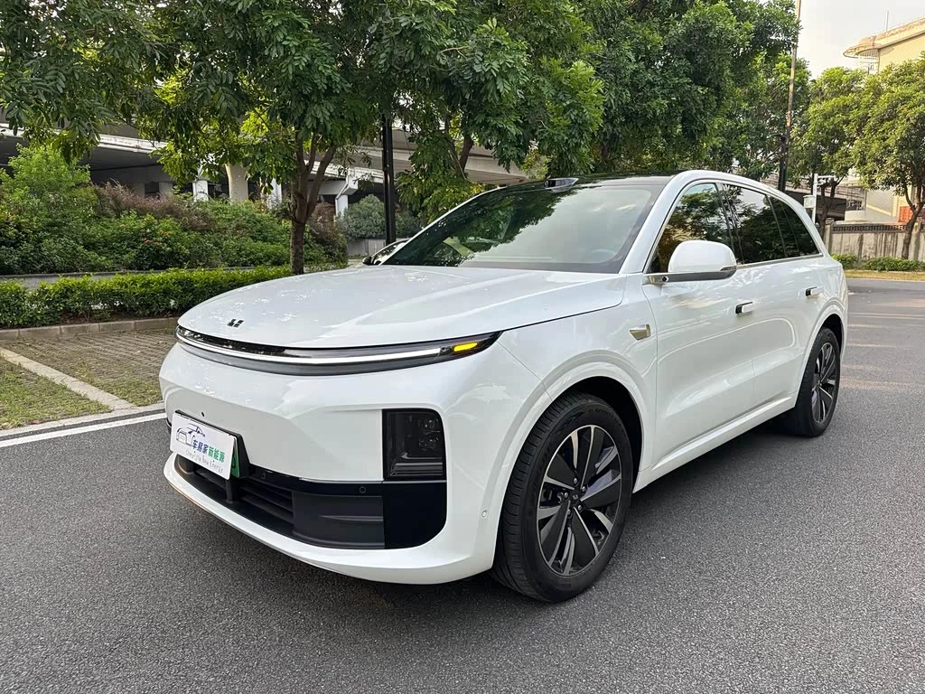 Li Auto L6