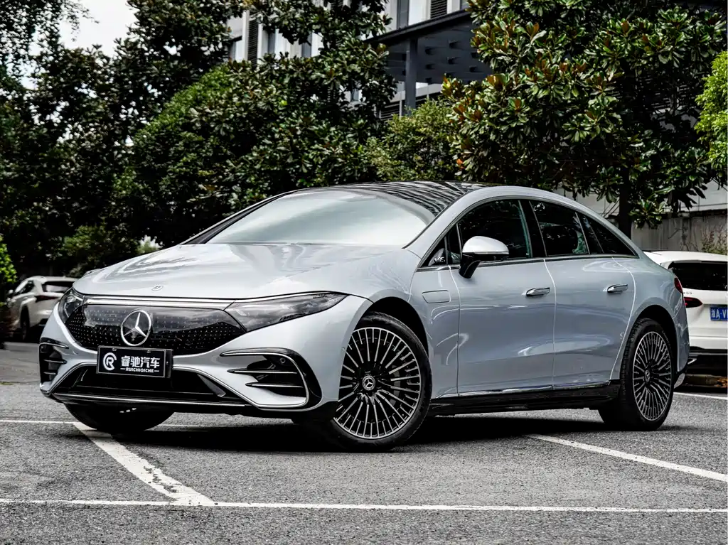 Mercedes-Benz EQS