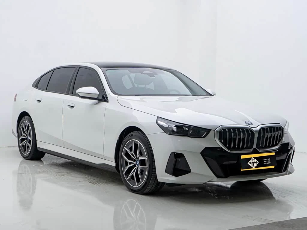 BMW i5