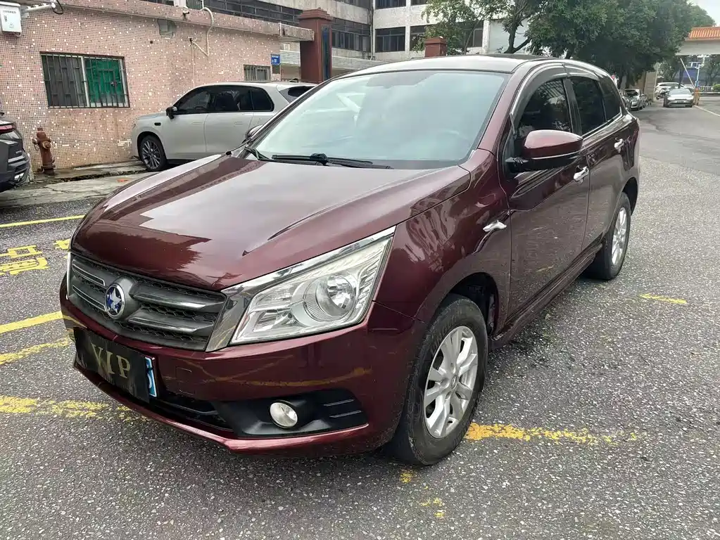 Venucia T70