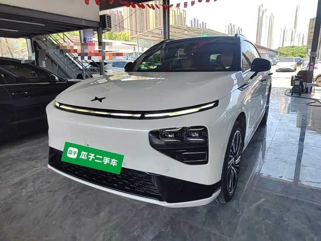Xpeng G9