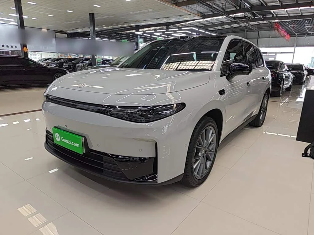 Leapmotor C10