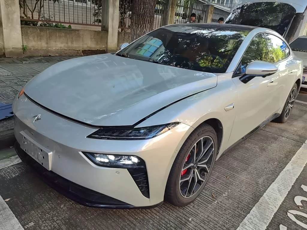 Dongfeng eπ007