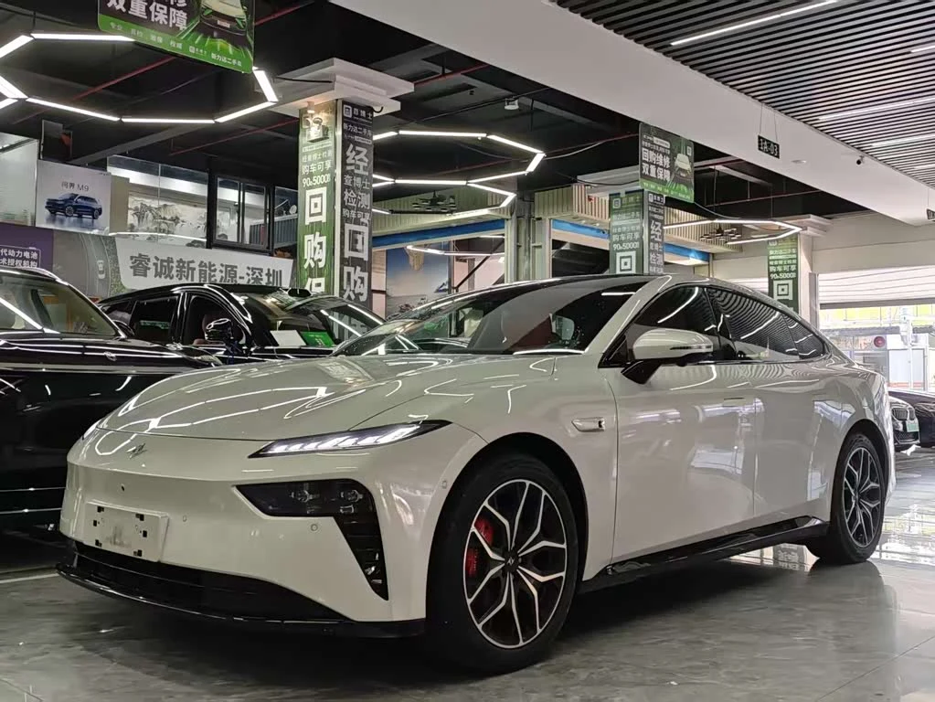 Dongfeng eπ007