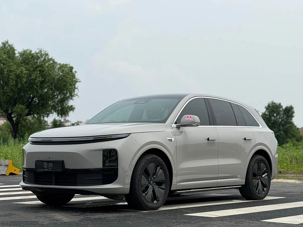Li Auto L6