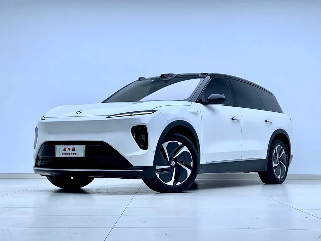 NIO ES8
