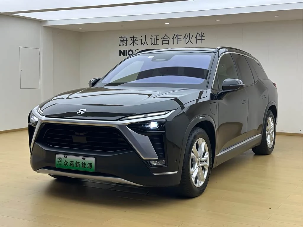 NIO ES8