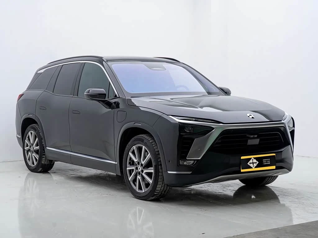 NIO ES8