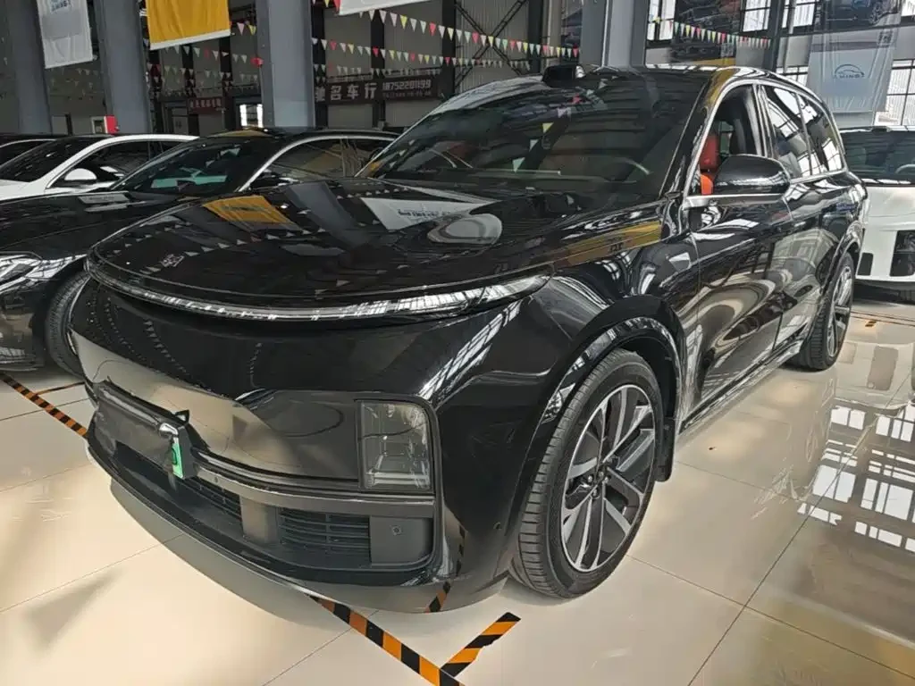Li Auto L8