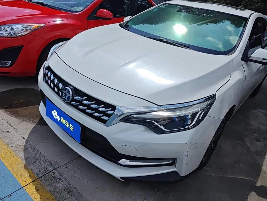 Venucia D60