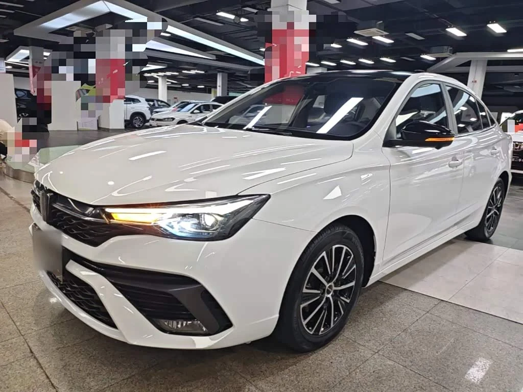 Roewe i5