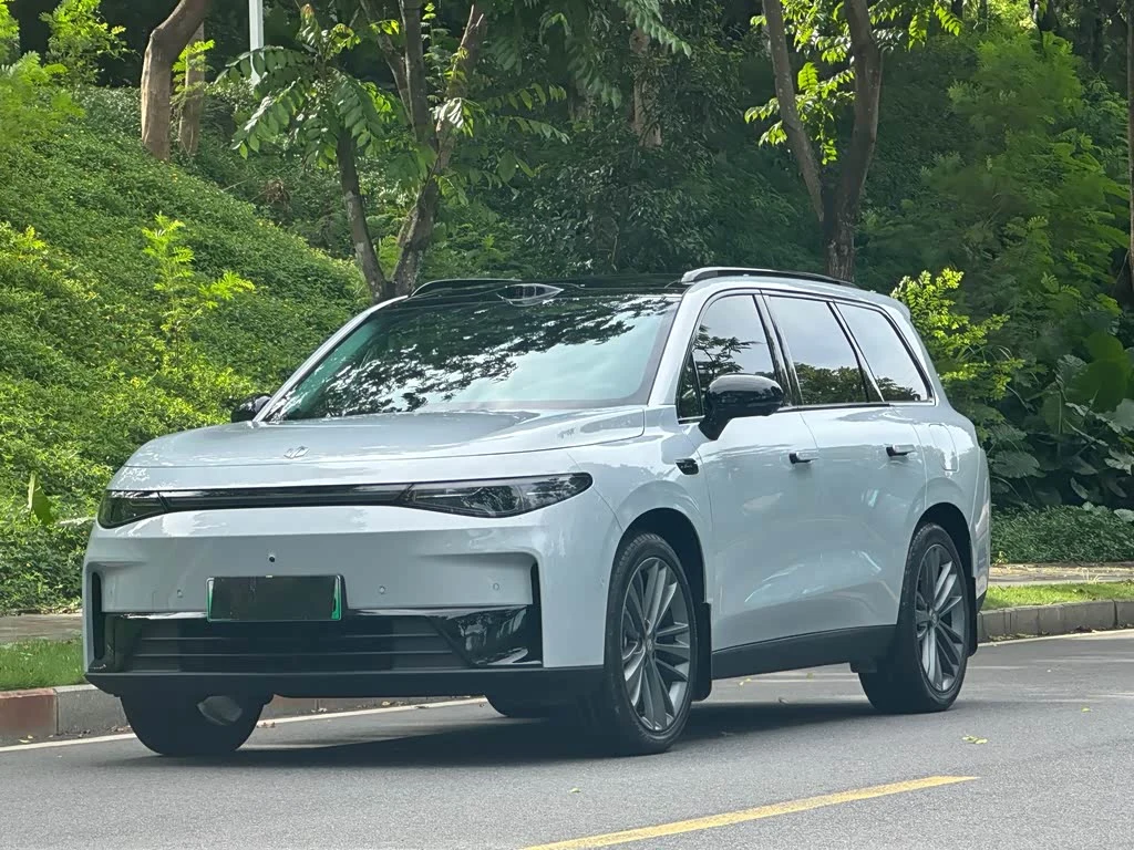 Leapmotor C16