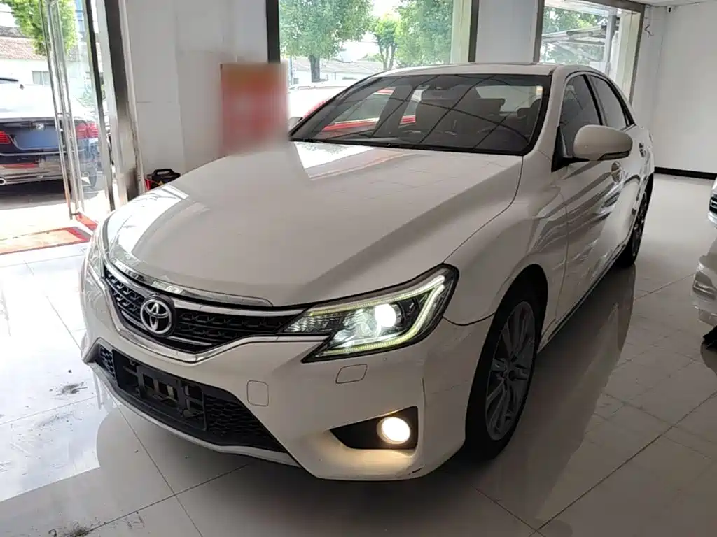 Toyota Reiz