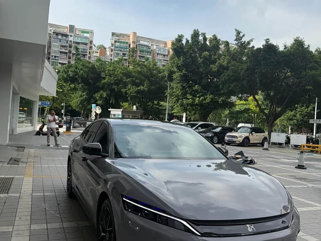 BYD Han