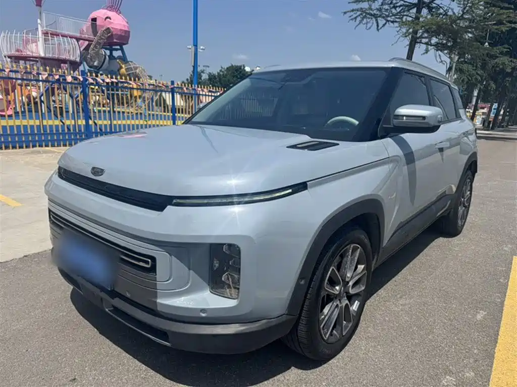 Geely Icon