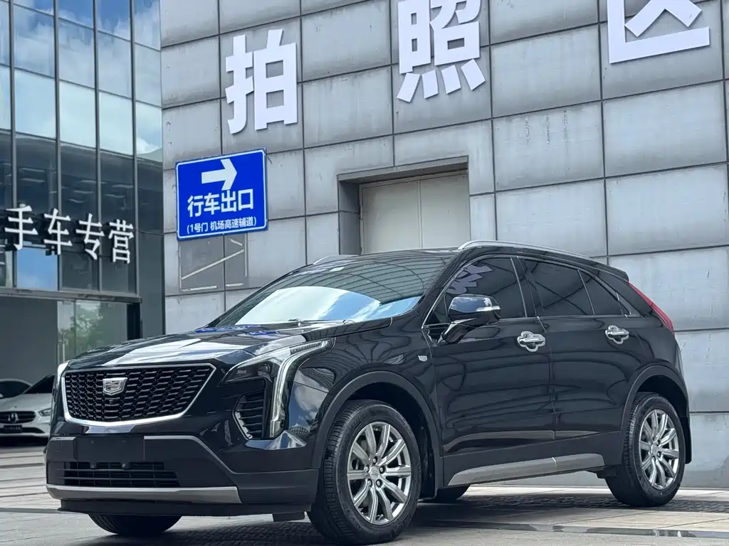Cadillac XT4