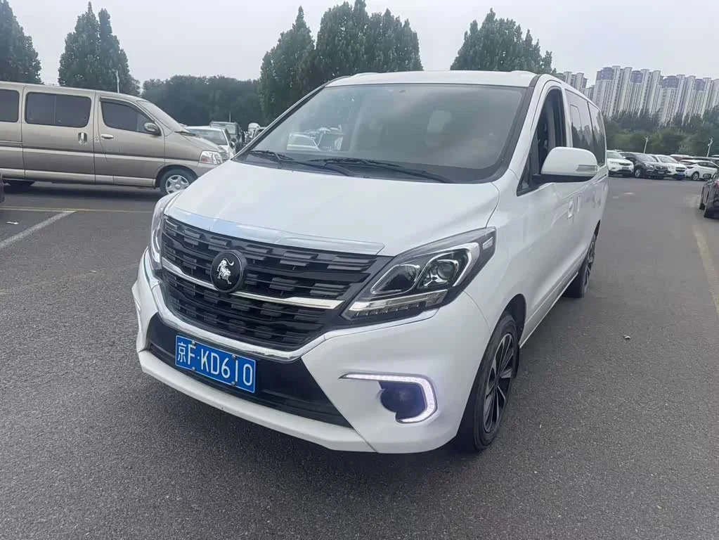 Dongfeng M7