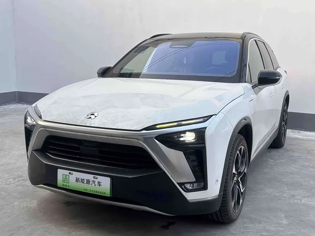 NIO ES8