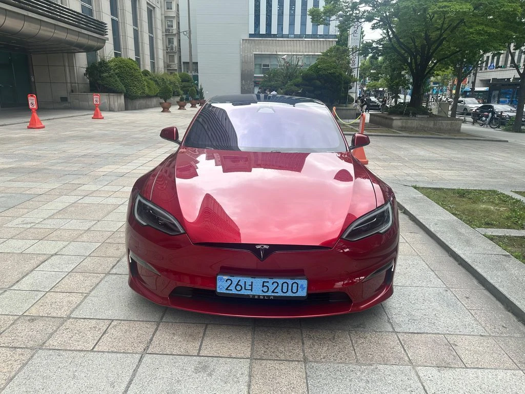 Tesla Model S