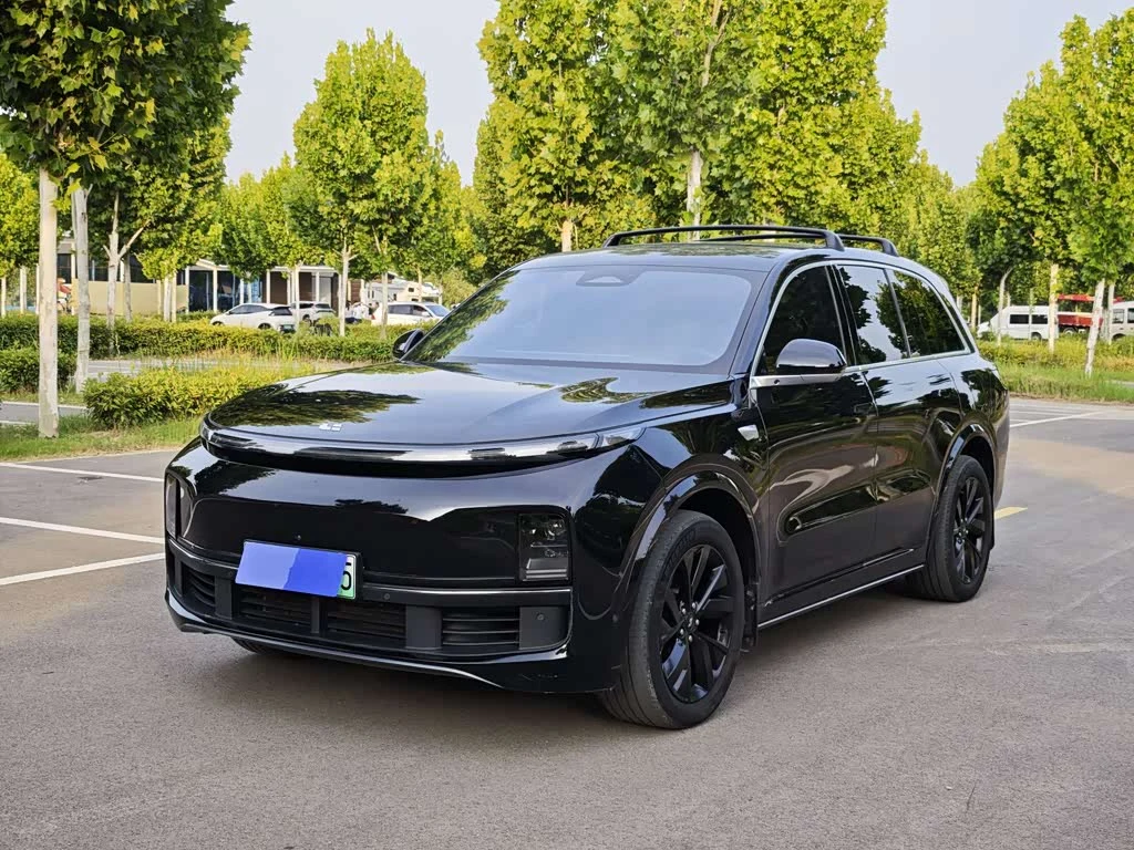 Li Auto L8