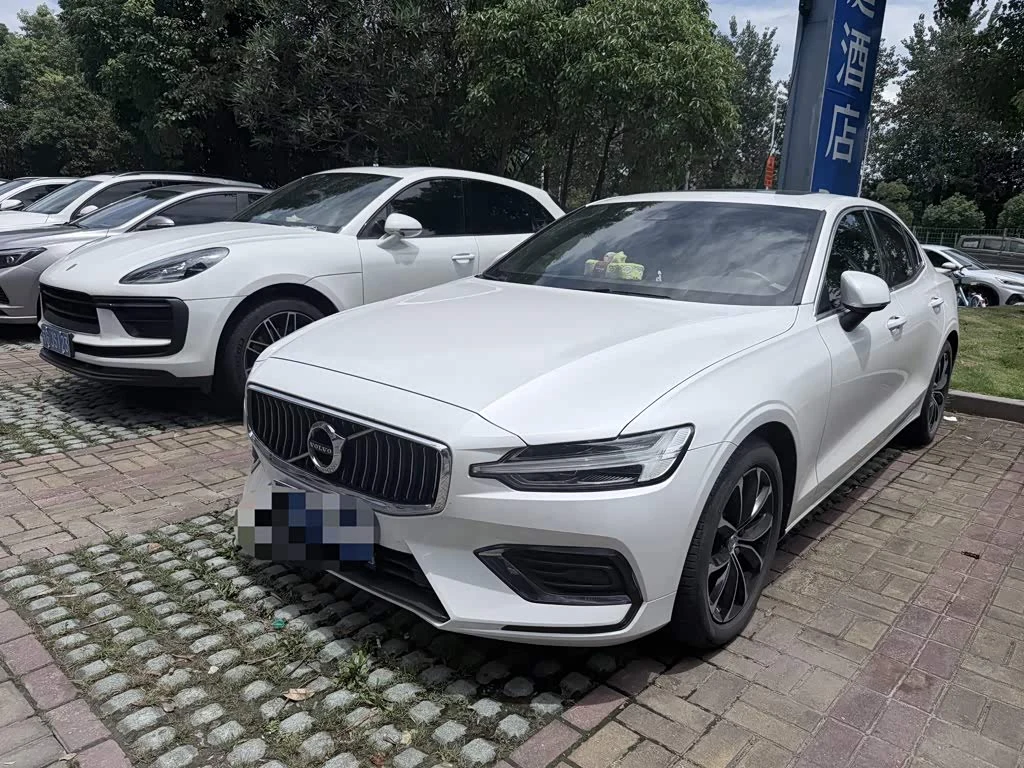 Volvo S60