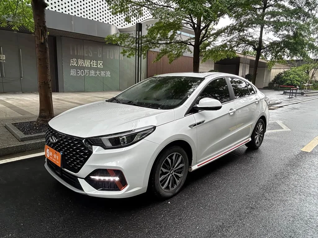 Chery 5 PLUS