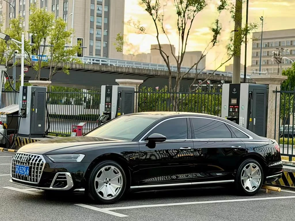Audi A8