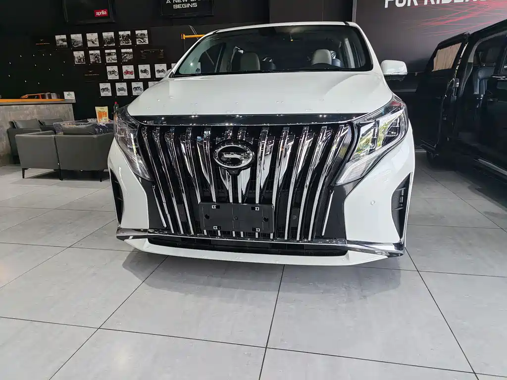 GAC M8
