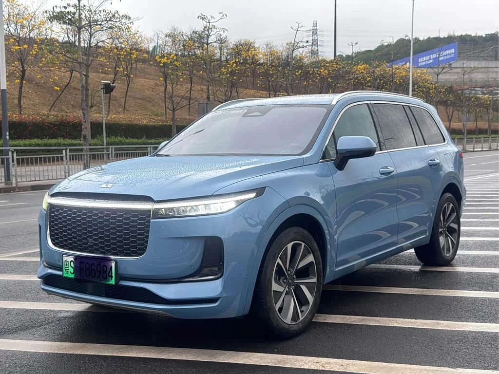 Li Auto ONE